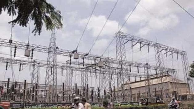 The Centre was also looking to abolish the subsidy and cross-subsidy in electricity supply, which would make the commodity more expensive for general consumer categories and cheaper for industrial consumers. (HT PHOTO) The Centre was also looking to abolish the subsidy and cross-subsidy in electricity supply, which would make the commodity more expensive for general consumer categories and cheaper for industrial consumers. (HT PHOTO)