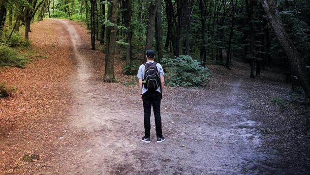 Toss a coin to decide your fate? This study reveals people feel more satisfied with their decision. (Unsplash) Toss a coin to decide your fate? This study reveals people feel more satisfied with their decision. (Unsplash)