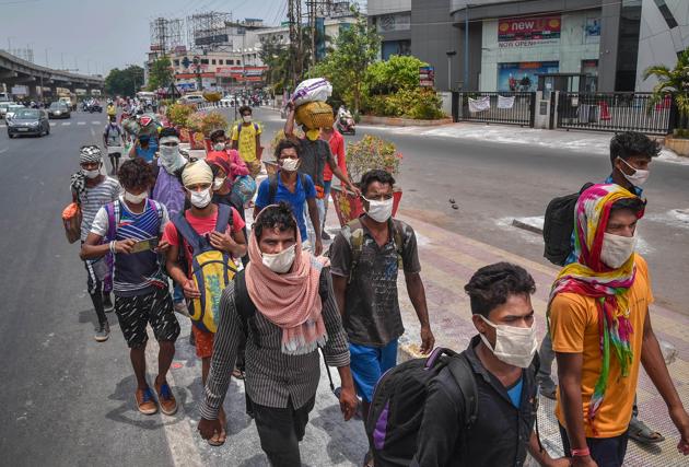 The workers were attempting to board a Shramik special train that was bound for Bihar. (PTI) The workers were attempting to board a Shramik special train that was bound for Bihar. (PTI)