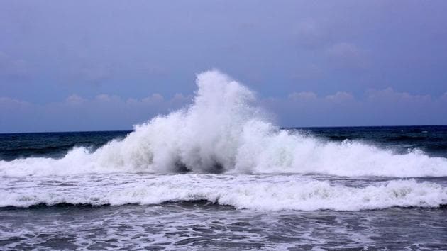 The cyclone is being continuously tracked by the Doppler Weather Radar (DWR) at Visakhapatnam in Andhra Pradesh. (Arabinda Mohapatra) The cyclone is being continuously tracked by the Doppler Weather Radar (DWR) at Visakhapatnam in Andhra Pradesh. (Arabinda Mohapatra)