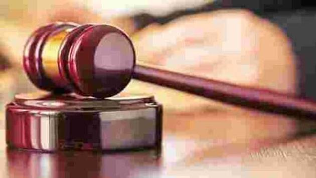 Forum directed the opposite parties to jointly refund ₹5.25 lakh along @9% interest per annum from the respective dates of deposit, till its realisation (HT FILE) Forum directed the opposite parties to jointly refund ₹5.25 lakh along @9% interest per annum from the respective dates of deposit, till its realisation (HT FILE)
