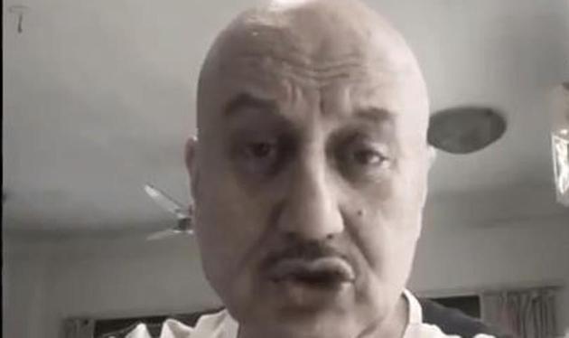 Anupam Kher recites a poem on Twitter.