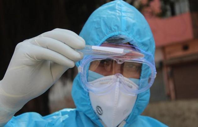 Apart from them, a 43-year-old woman and an eight-year-old girl from Lambagaon in Jaisinghpur subdivision and a 54-year-old man from Bhawarna and a 31-year-old man from Jawalmukhi were found infected.(Representative Image/HT)