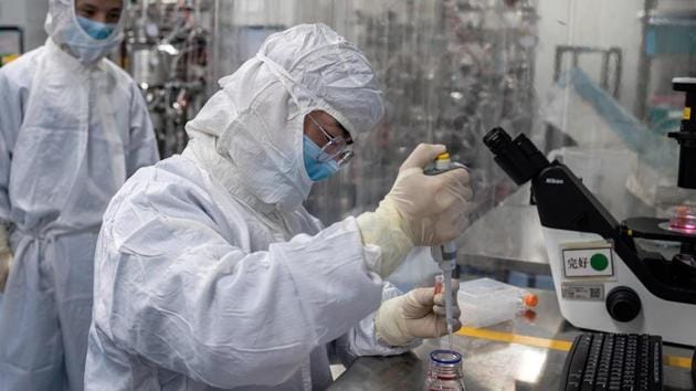 This file photo taken on April 29, 2020 shows an engineer taking samples of monkey kidney cells as he make tests on an experimental vaccine for the COVID-19 coronavirus inside the Cells Culture Room laboratory at the Sinovac Biotech facilities in Beijing/ representative. (AFP file) This file photo taken on April 29, 2020 shows an engineer taking samples of monkey kidney cells as he make tests on an experimental vaccine for the COVID-19 coronavirus inside the Cells Culture Room laboratory at the Sinovac Biotech facilities in Beijing/ representative. (AFP file)