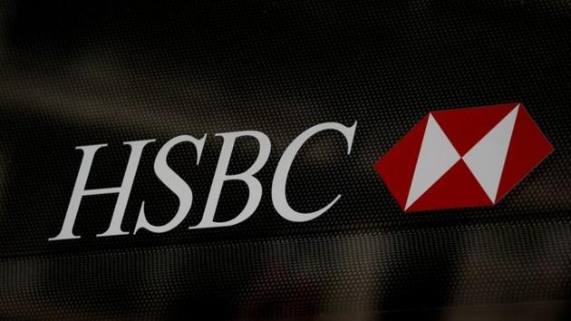 The Asia-focused lender in February announced the merger of its global private banking and retail wealth businesses to create a new wealth and personal banking unit. (REUTERS) The Asia-focused lender in February announced the merger of its global private banking and retail wealth businesses to create a new wealth and personal banking unit. (REUTERS)