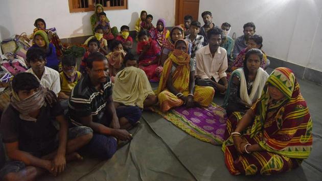People evacuated by the district administration to the Kankadapala cyclone shelter ahead of Cyclone Amphan in Baliapal on May 19. The authorities have lodged the evacuees while ensuring social distancing norms are maintained in a bid to prevent the spread of the raging coronavirus disease (Covid-19) outbreak. (Arabinda Mahapatra / HT Photo) People evacuated by the district administration to the Kankadapala cyclone shelter ahead of Cyclone Amphan in Baliapal on May 19. The authorities have lodged the evacuees while ensuring social distancing norms are maintained in a bid to prevent the spread of the raging coronavirus disease (Covid-19) outbreak. (Arabinda Mahapatra / HT Photo)
