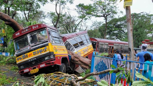 The cylone has now crossed Bengal and is stationed over Bangladesh, however, it is expected to cause mild to heavy rains in the northeastern states of the country.(PTI) The cylone has now crossed Bengal and is stationed over Bangladesh, however, it is expected to cause mild to heavy rains in the northeastern states of the country.(PTI)