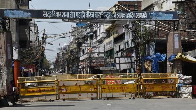 Sadar Bazar, which is presently a containment zone, has dozens of submarkets such as Pratap Market, Swadeshi Market, Toys Market and Bartan Market, each dealing in a particular product. In all, there are about 83 traders associations in the market, more than in any other market in the city. (Vipin Kumar / HT Photo)