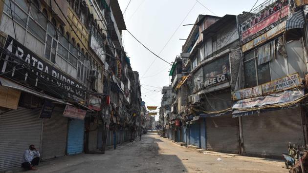 A deserted view of a street during the nationwide lockdown in Sadar Bazar on May 19. “The traders feel opening the market is a monumental risk , and they are reluctant to take it,” Rakesh Yadav, a trader and president of Sadar Bazar Trades Association told HT. “On an average, there are 2. 5 lakh people in the market on any given day,” adds Yadav. (Sanchit Khanna / HT Photo)