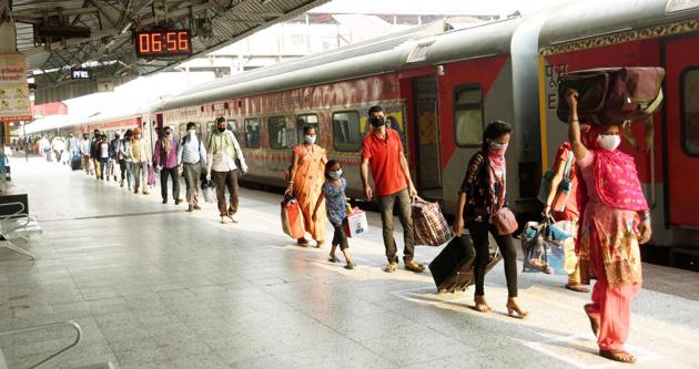 Passengers from New Delhi arrives by Rajdhani Express train at Rajendra Nagar Terminal in Patna during nationwide lockdown in the wake of the coronavirus pandemic, in Patna, India, on Tuesday, May 19, 2020. (Photo by Parwaz Khan / Hindustan Times) Passengers from New Delhi arrives by Rajdhani Express train at Rajendra Nagar Terminal in Patna during nationwide lockdown in the wake of the coronavirus pandemic, in Patna, India, on Tuesday, May 19, 2020. (Photo by Parwaz Khan / Hindustan Times)