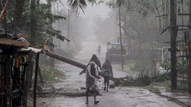 The NDMA also said that squally wind speed reaching 30-40 kmph gusting to 50 kmph expected over Meghalaya and West Assam.(PTI file photo) The NDMA also said that squally wind speed reaching 30-40 kmph gusting to 50 kmph expected over Meghalaya and West Assam.(PTI file photo)