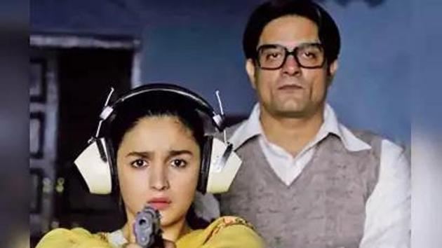 Alia Bhatt and Jaideep Ahlawat in a still from Raazi. Alia Bhatt and Jaideep Ahlawat in a still from Raazi.
