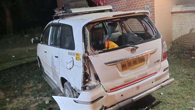 The Innova car was damaged in the accident in Uttar Pradesh’s Mirzapur on Friday morning. (HT Photo) The Innova car was damaged in the accident in Uttar Pradesh’s Mirzapur on Friday morning. (HT Photo)