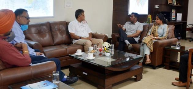 Anandpur Sahib member of Parliament Manish Tewari in a meeting with Mohali deputy commissioner Girish Dayalan at the District Administrative Complex in Sector 76, Mohali, on Friday. (HT Photo) Anandpur Sahib member of Parliament Manish Tewari in a meeting with Mohali deputy commissioner Girish Dayalan at the District Administrative Complex in Sector 76, Mohali, on Friday. (HT Photo)