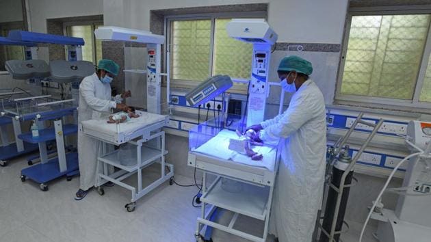 Sonawane hospital, which has been dedicated for Covid- positive pregnant women in the city, currently has 19 positive pregnant women admitted. (Pratham Gokhale/HT Representative Photo) Sonawane hospital, which has been dedicated for Covid- positive pregnant women in the city, currently has 19 positive pregnant women admitted. (Pratham Gokhale/HT Representative Photo)