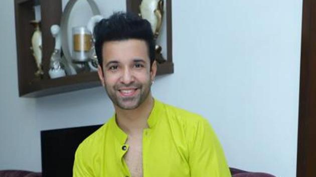 Actor Aamir Ali will celebrate Eid with his mother at home