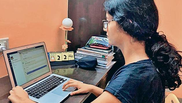 The 13-year-old student said her teachers have made online lessons more engaging with graphs, diagrams and videos.(HT photo)