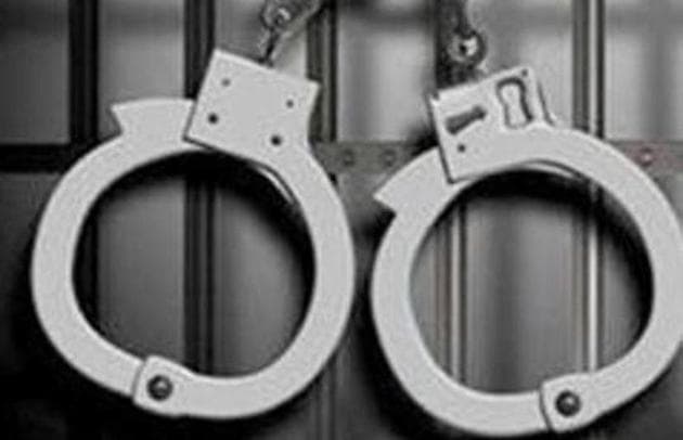 Police arrested the gang kingpin, Asif Khan, 38, from Kharar. This led to the arrest of the other four gang members. (HT Photo) Police arrested the gang kingpin, Asif Khan, 38, from Kharar. This led to the arrest of the other four gang members. (HT Photo)