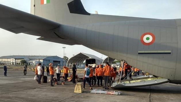 A C-130J aircraft of IAF positioning NDRF Teams for relief operations, in Kolkata. Five columns of the Army were deployed in different parts of the city and North and South 24 Parganas districts. An Army column has 35 men, including officers and junior commissioned officers. (ANI) A C-130J aircraft of IAF positioning NDRF Teams for relief operations, in Kolkata. Five columns of the Army were deployed in different parts of the city and North and South 24 Parganas districts. An Army column has 35 men, including officers and junior commissioned officers. (ANI)