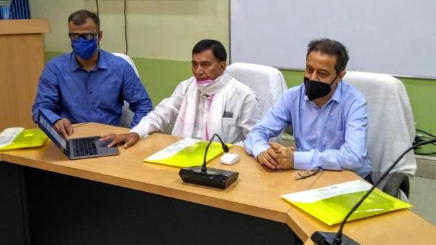 Left to right, Anand Kishor BSEB chairman, Kirshnan Nandan Prasad Verma, education minister, and RK Mahajan, additional chief secretary, Education dept Bihar. Left to right, Anand Kishor BSEB chairman, Kirshnan Nandan Prasad Verma, education minister, and RK Mahajan, additional chief secretary, Education dept Bihar.
