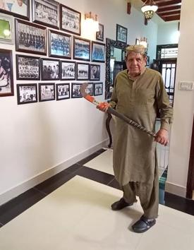 Motiullah Khan was part of the 1960 Olympics squad when Pakistan won its maiden gold.(HT Photo)