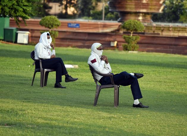 Delhi had recorded the highest spike in fresh Covid-19 cases -- 660 -- on May 22. On Monday, 635 fresh cases were reported. (Sanjeev Verma/HT Photo) Delhi had recorded the highest spike in fresh Covid-19 cases -- 660 -- on May 22. On Monday, 635 fresh cases were reported. (Sanjeev Verma/HT Photo)