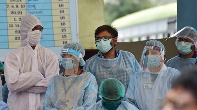 There are 1,596 active coronavirus cases in the state, the health department said in its mid-day bulletin.(PTI file photo) There are 1,596 active coronavirus cases in the state, the health department said in its mid-day bulletin.(PTI file photo)