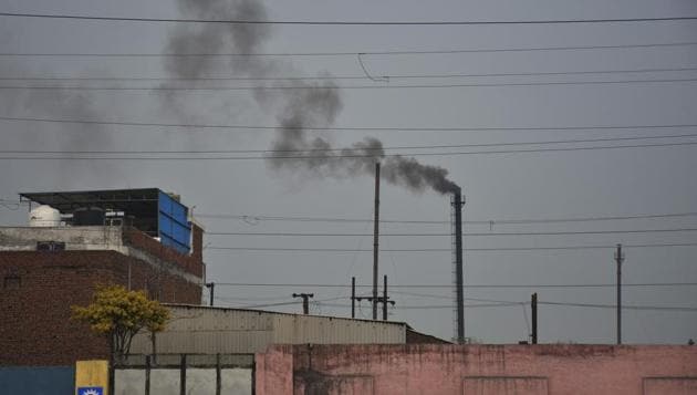 A pollution cess is levied on units and activities not conforming to national air quality standards, the analysis suggested.(Sakib Ali/HT file photo. Representative image) A pollution cess is levied on units and activities not conforming to national air quality standards, the analysis suggested.(Sakib Ali/HT file photo. Representative image)