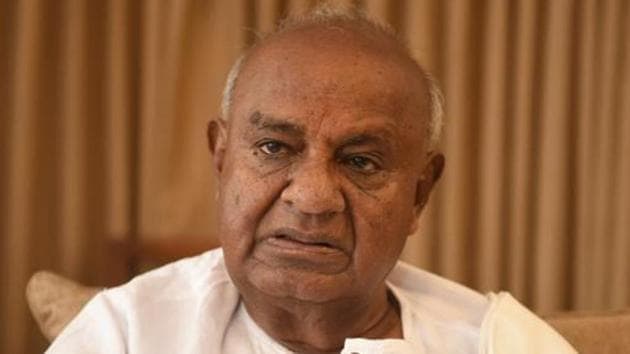 Deve Gowda lost the May 2019 Lok Sabha polls from Tumkur after giving up his traditional stronghold of Hassan to his grandson Prajwal Revanna.(HT PHOTO.)