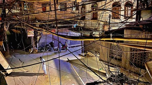 A Walled City intersection, which was buzzing with activity earlier, is now starkly silent.(MA Soofi) A Walled City intersection, which was buzzing with activity earlier, is now starkly silent.(MA Soofi)