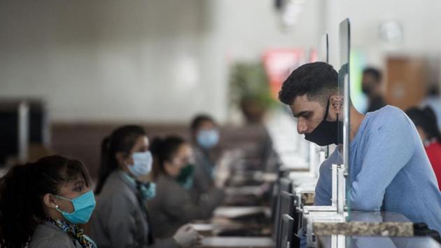On Wednesday, the number was 792. Of the 16,281 infections, 7,495 have recovered.(Satyabrata Tripathy/HT Photo) On Wednesday, the number was 792. Of the 16,281 infections, 7,495 have recovered.(Satyabrata Tripathy/HT Photo)