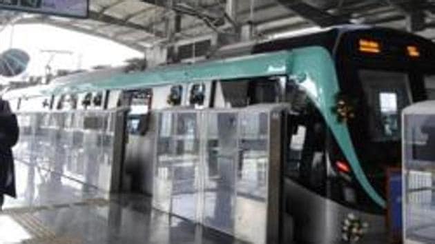The NMRC had issued detailed guidelines on how Metro services will function after the curbs imposed during the nationwide lockdown are lifted.(Sunil Ghosh / Hindustan Times) The NMRC had issued detailed guidelines on how Metro services will function after the curbs imposed during the nationwide lockdown are lifted.(Sunil Ghosh / Hindustan Times)