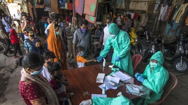 Mumbai saw its Covid-19 case count rise to 36,932 with an addition of 1,447 cases and its toll rose to 1,173 with 38 more fatalities reported on Friday.(Pratik Chorge/HT Photo) Mumbai saw its Covid-19 case count rise to 36,932 with an addition of 1,447 cases and its toll rose to 1,173 with 38 more fatalities reported on Friday.(Pratik Chorge/HT Photo)