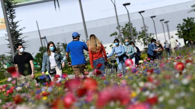 The government and regional governors have been at loggerheads over the fate of citizens from Lombardy, Italy’s richest and most populous region located around Milan and the epicenter of one of Europe’s worst virus outbreaks.(Reuters file photo) The government and regional governors have been at loggerheads over the fate of citizens from Lombardy, Italy’s richest and most populous region located around Milan and the epicenter of one of Europe’s worst virus outbreaks.(Reuters file photo)