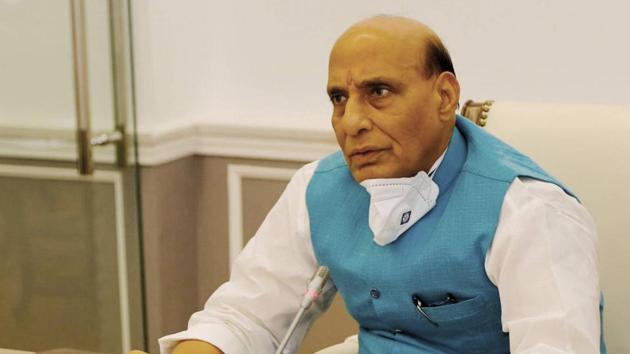 Defence Minister Rajnath Singh said both countries had made it clear that they wanted to resolve the problem.(PTI Photo) Defence Minister Rajnath Singh said both countries had made it clear that they wanted to resolve the problem.(PTI Photo)