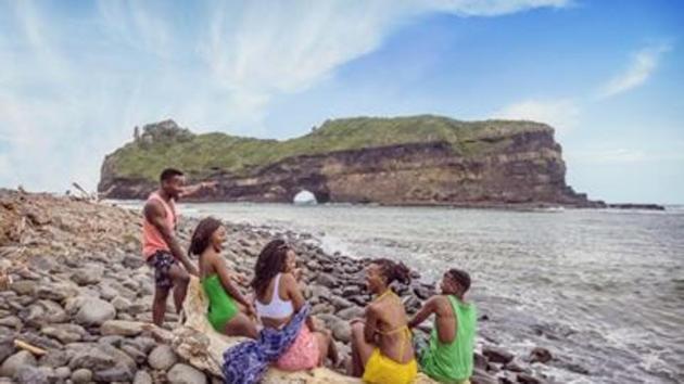 From the bustling city waterfronts to solitary beaches in the Eastern Cape, South Africa has a plethora of beaches to offer. 