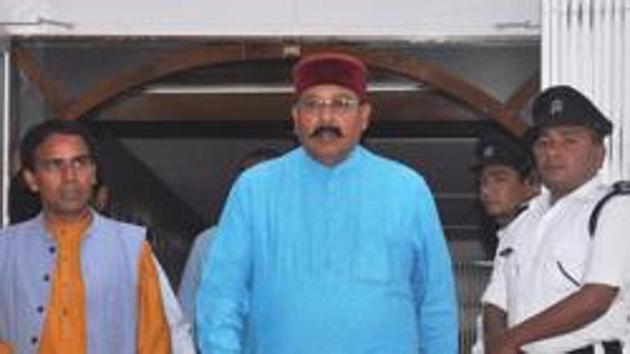 Uttarakhand tourism minister Satpal Maharaj (in blue kurta) has tested positive for Covid-19 which sparked that the Chief Minister and others also needed to be quarantined. (HT PHOTO) Uttarakhand tourism minister Satpal Maharaj (in blue kurta) has tested positive for Covid-19 which sparked that the Chief Minister and others also needed to be quarantined. (HT PHOTO)