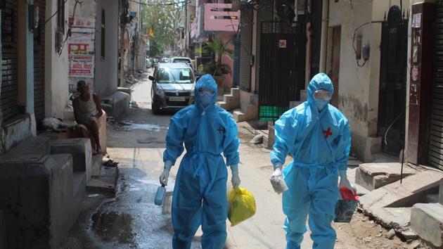 Health care workers tested between the first week of April 2020 and the end of first week of May 2020 formed the sample pool, from which cases and controls were drawn.(Yogendra Kumar/HT Photo)