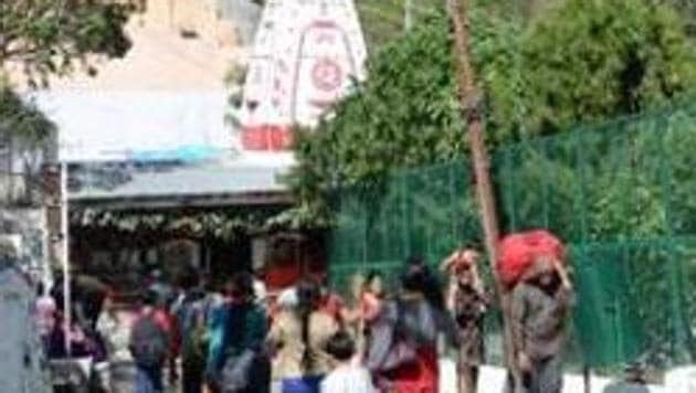 The express road corridor will also connect the two holy places of Mata Vaishno Devi and the Golden Temple in Amritsar. (HT Photo) The express road corridor will also connect the two holy places of Mata Vaishno Devi and the Golden Temple in Amritsar. (HT Photo)