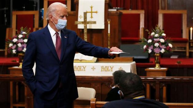 US Democratic presidential candidate and former Vice President Joe Biden wears a protective face mask as he speaks during a visit to the Bethel AME Church in Wilmington, Delaware, U.S. June 1, 2020. REUTERS/Jim Bourg(REUTERS) US Democratic presidential candidate and former Vice President Joe Biden wears a protective face mask as he speaks during a visit to the Bethel AME Church in Wilmington, Delaware, U.S. June 1, 2020. REUTERS/Jim Bourg(REUTERS)