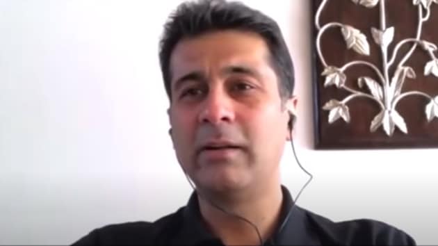 Rajv Bajaj, MD of Bajaj Auto also urged Prime Minister Narendra Modi to spell out how the country would move forward after the lockdown is fully lifted, claiming that the unlocking would be anything but smooth.(YouTube/Rahul Gandhi)