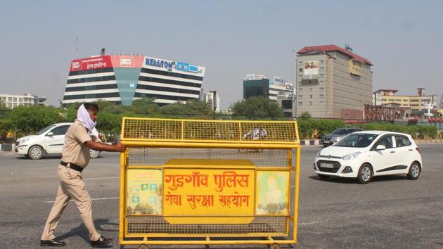The GMDA chief said that the coronavirus (Covid-19) pandemic has had an unprecedented impact on disrupting mobility in the city, as well as posed as a setback for the enhancement of public transport systems in Gurugram. (Yogendra Kumar/HT Photo) The GMDA chief said that the coronavirus (Covid-19) pandemic has had an unprecedented impact on disrupting mobility in the city, as well as posed as a setback for the enhancement of public transport systems in Gurugram. (Yogendra Kumar/HT Photo)