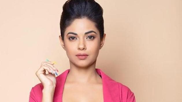 Meera Chopra Files Complaint Against Rape Death Threats From Jr Ntr Fans Social Media Has Become Such A Scary Place She Says Entertainment News Hindustan Times