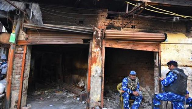 The charge sheet in Hashim’s murder case named nine people; 11 people were booked for his brother Amir’s murder. (Raj K Raj/HT PHOTO) The charge sheet in Hashim’s murder case named nine people; 11 people were booked for his brother Amir’s murder. (Raj K Raj/HT PHOTO)