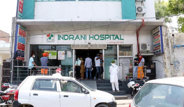 Acting on a tip-off, health officials from Sirsa along with local police raided Indrani Hospital, a multispecialty hospital, located on Bathinda’s Namdev Road.(Sanjeev Kumar/HT)