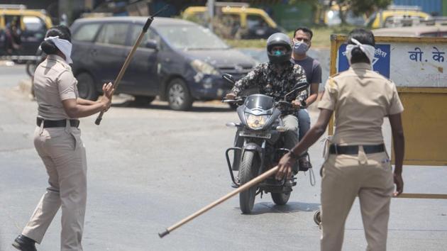 On June 1, Mumbai Police had reported 1,526 Covid-19 positive cases, including 993 active ones. (Satyabrata Tripathy/HT Photo) On June 1, Mumbai Police had reported 1,526 Covid-19 positive cases, including 993 active ones. (Satyabrata Tripathy/HT Photo)