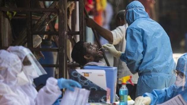 Maharashtra on Saturday reported 2,739 fresh Covid-19 positive cases, taking the state tally of people infected with the virus to 82,968, the state health department said. (HT PHOTO.) Maharashtra on Saturday reported 2,739 fresh Covid-19 positive cases, taking the state tally of people infected with the virus to 82,968, the state health department said. (HT PHOTO.)