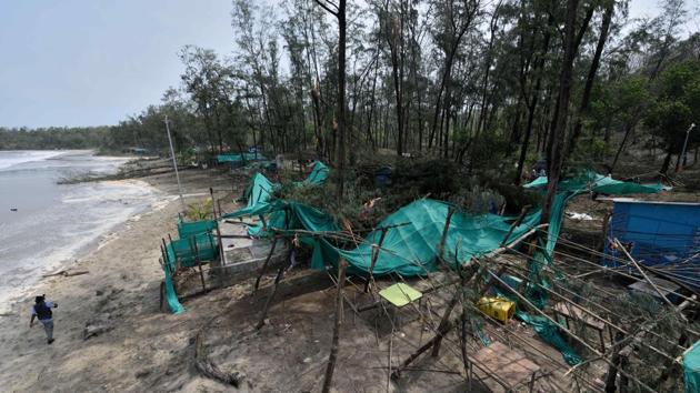Food stalls and the big trees are damage at Kashid beach after Cyclone Nisarga battered the in Raigad district(Satish Bate/HT Photo)