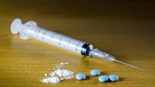 The Mohali police said that the worth of the seized heroin is ₹5 crore in the international market.(SHUTTERSTOCK) The Mohali police said that the worth of the seized heroin is ₹5 crore in the international market.(SHUTTERSTOCK)