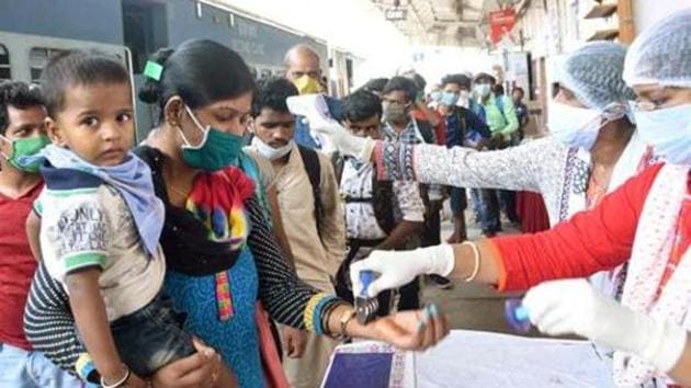 Mumbai, the worst hit city in India with 46,080 cases and 1,519 fatalities, saw 1,149 new infections and 54 deaths on Friday.( Photo Santosh Kumar/ Hindustan Times)